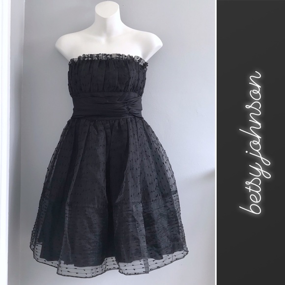 Betsy Johnson Black Strapless Formal Dress • 2 - Picture 1 of 6